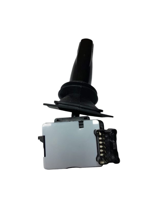 SELECTOR DIRECCIONAL KOMATSU 3EB56-43220 - Imagen 2